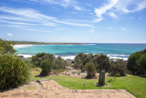 The Bunker Of Bawley - Broome Tourism 2