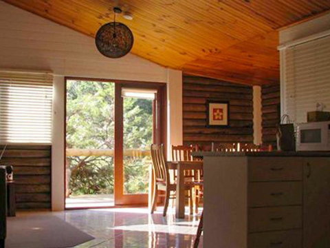 The Cabin - Broome Tourism 0