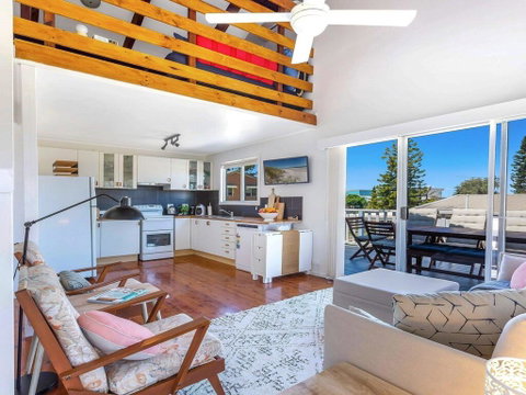 The Chalet At Callala Beach - Beach House Character - Broome Tourism 0