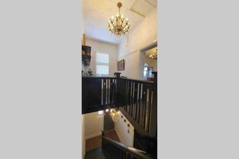 The Dewhurst - Sophisticated Entire CBD Apartment - Broome Tourism 2