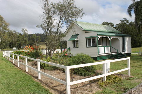 The Dollhouse Cottage - Broome Tourism 1
