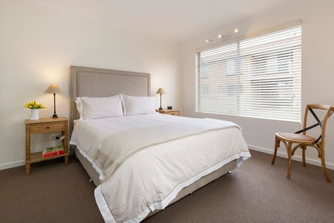 The Executive - Central & Sophisticated - Broome Tourism 1
