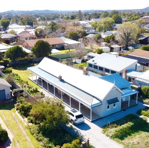 THE GABLES MUDGEE - Broome Tourism 0