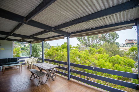 The Gee Beach House - Broome Tourism 1