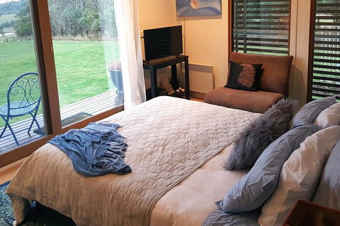 The Gurdies Room With Amazing Sunset Views - Broome Tourism 0