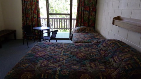 The Islands Inn Motel - Broome Tourism 3