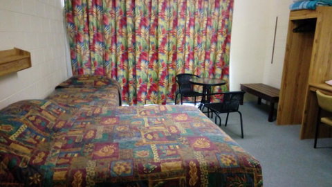 The Islands Inn Motel - Broome Tourism 1