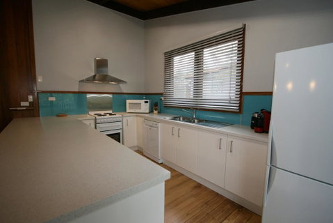 The Lakefront 69 Townsend Street - Broome Tourism 2