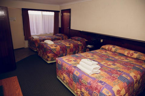 The Miners Rest Motel - Broome Tourism 3