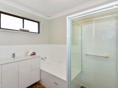 The Noraville House - Large Family Home - Broome Tourism 1