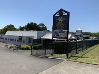 The Oaks Hotel Motel