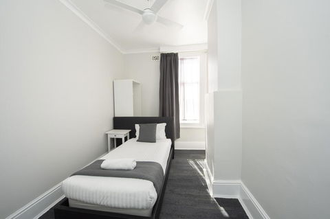 The Parade Hotel - Broome Tourism 2