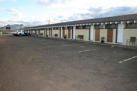 The Plains Motor Inn - Broome Tourism 1