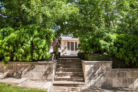 The Retreat At Stirling - Broome Tourism 0