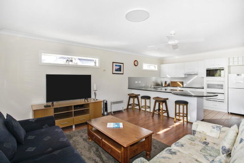 The Sands - 4/46 Jones Avenue Mollymook - Broome Tourism 0