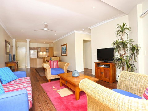 The Sands 2/20 Pacific Parade Opposite Beach Plus Air - Broome Tourism 3