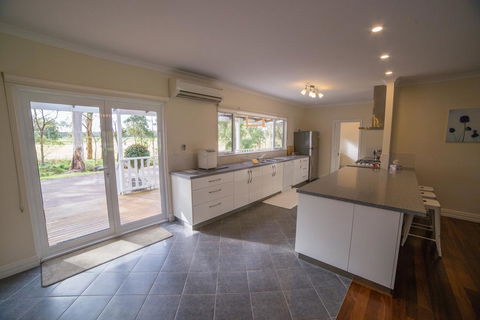 The Summer House Retreat - Broome Tourism 2