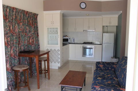 The Swagmans Rest Apartments - Broome Tourism 3