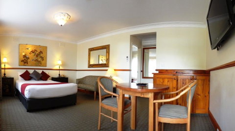 Three Explorers Motel - Broome Tourism 2