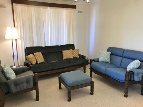 Three Sisters Garden Cottage - Broome Tourism 3