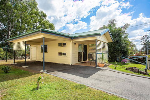 Tiaro Tourist Stopover - Broome Tourism 1