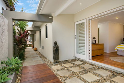 Toby's Beach House - Broome Tourism 1