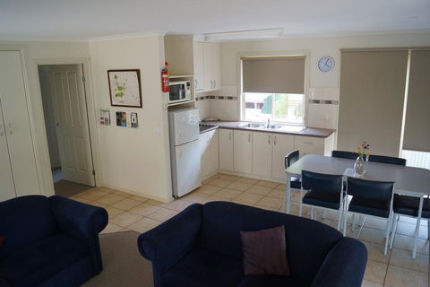 Tooleybuc River Retreat Villas - Broome Tourism 1