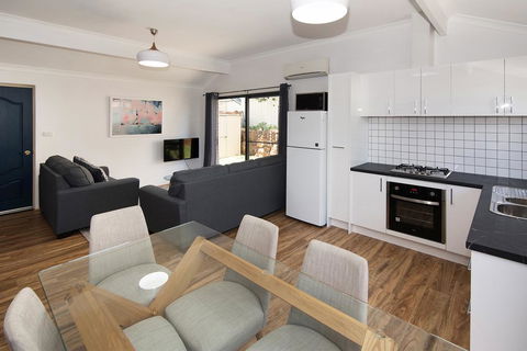 Tootys Place - Broome Tourism 0