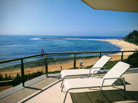 Toowoon Bay Beachfront Apartment - Broome Tourism 0