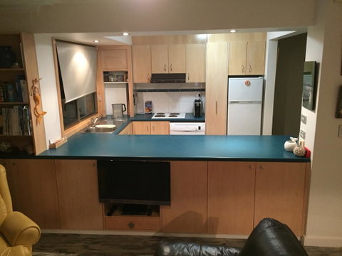 Toowoon Bay Beachfront Apartment - Broome Tourism 1