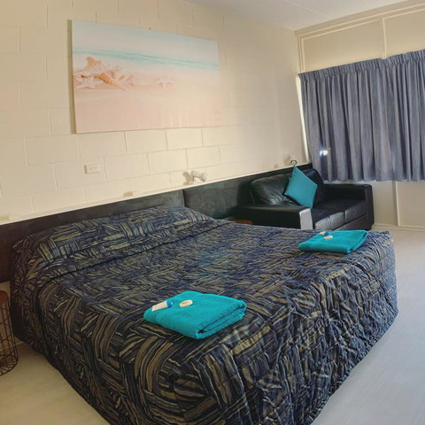 Tropical City Motor Inn - Broome Tourism 3