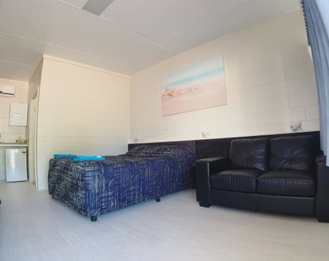 Tropical City Motor Inn - Broome Tourism 2