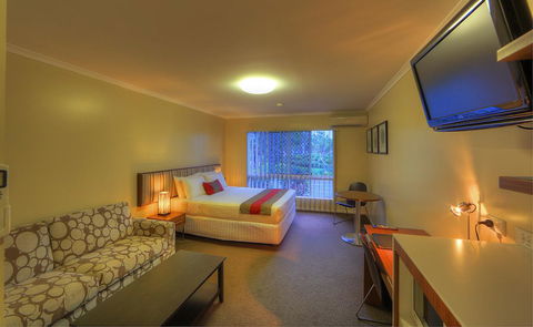 Tropixx Motel & Restaurant - Broome Tourism 2