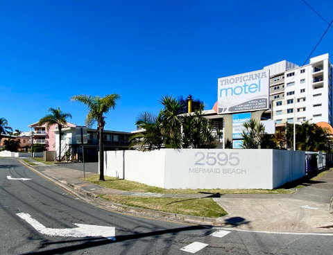 Tropicana Motel - Broome Tourism 1