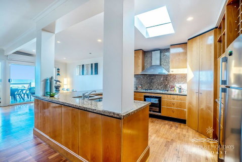 True Beachfront Beach House - Broome Tourism 3