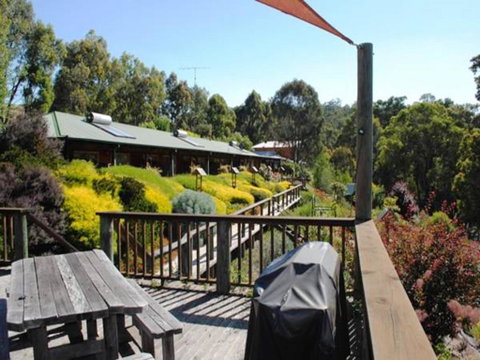 Tweed Valley Lodge - Broome Tourism 0