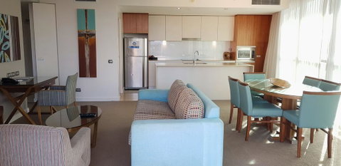 U212 Elston Grandsurf Resort - Broome Tourism 2