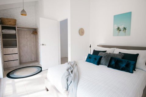 Unit 4 Weyba Lodge Noosa - Broome Tourism 2