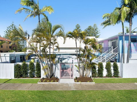 Ventura Beach Motel 2 Bed Poolside - Unit 3 - Broome Tourism 3