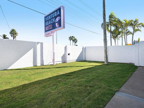 Ventura Beach Motel - 1 Bedroom Unit 9 - Broome Tourism 1