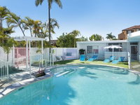 Ventura Beach Motel 2 Bedroom Poolside