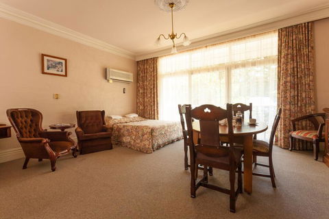 Victoria House Motor Inn - Broome Tourism 0
