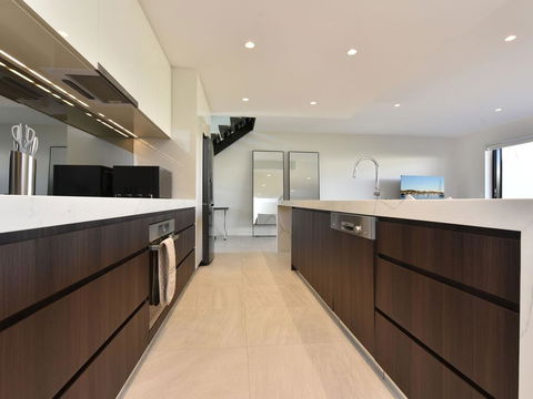 Villa Capri Waterside At Trinity Point - Broome Tourism 2