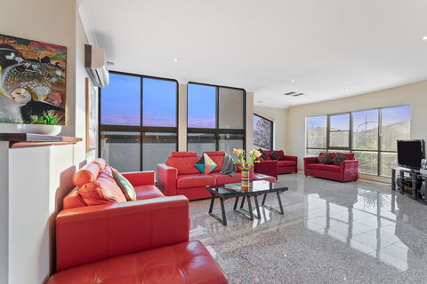 Villa De Marseilles - Melbourne - Broome Tourism 3