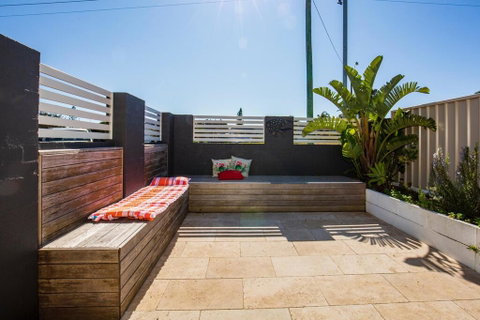 VIlla Zelma, Culburra Beach - Broome Tourism 1