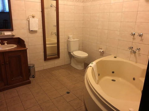 Vue Grand Hotel - Broome Tourism 1