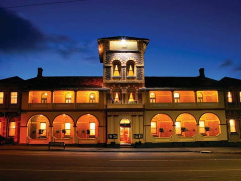 Vue Grand Hotel - Broome Tourism 0