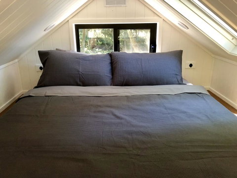 Walden Tiny House - Broome Tourism 3