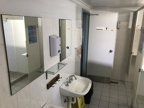 Wandarrah Lodge Hostel - Broome Tourism 2