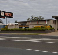 Warwick Motor Inn - Broome Tourism